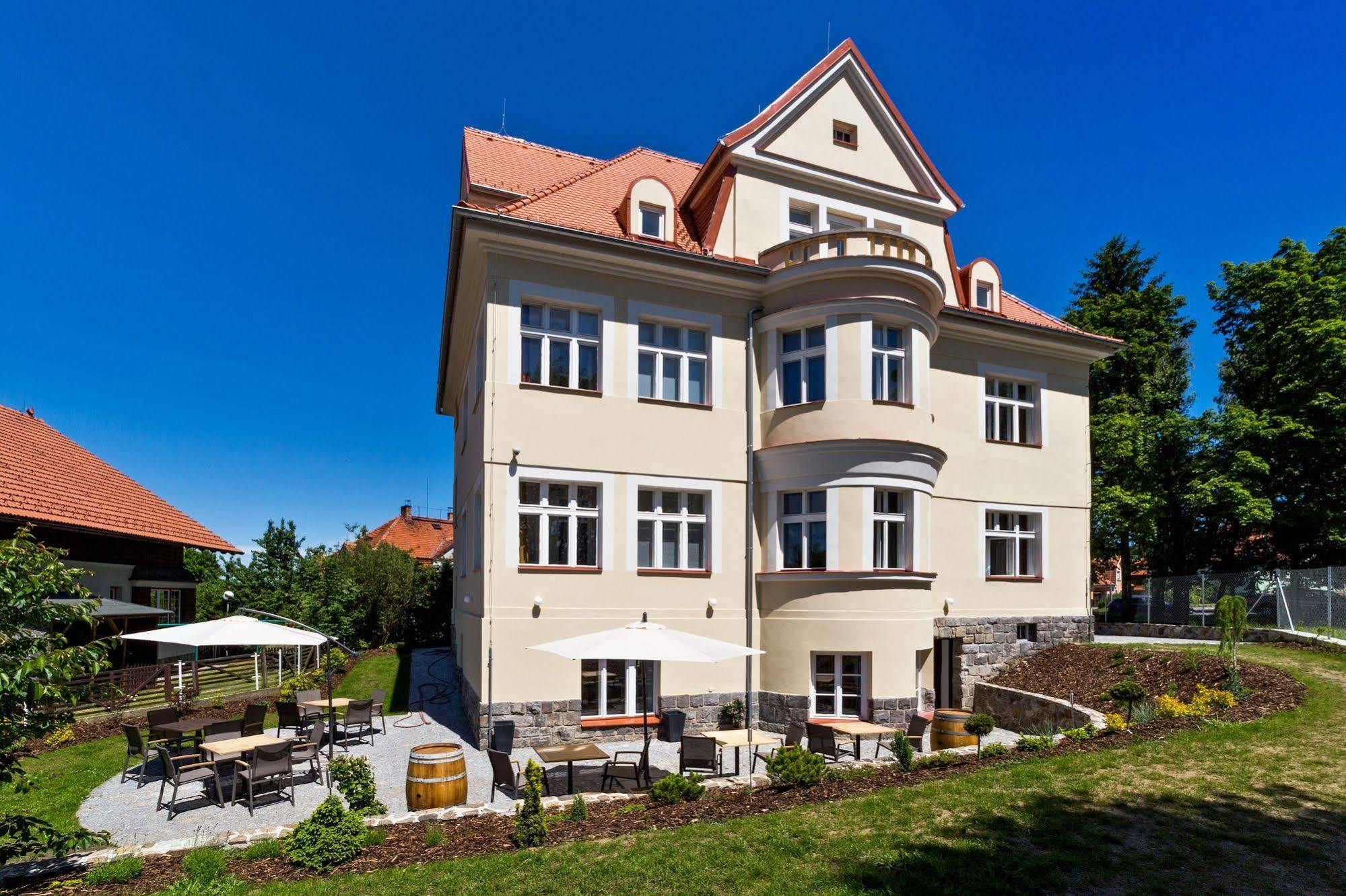 Boutique Hotel Villa Beatika Чеський Крумлов Екстер'єр фото